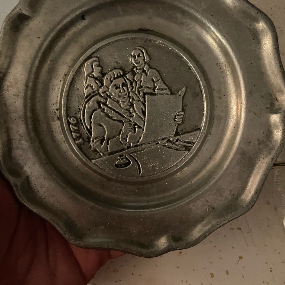 COLLECTABLE plate silver